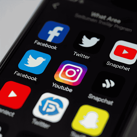 ماهي برامج السوشيال ميديا الأكثر استخدامًا في التسويق 2025