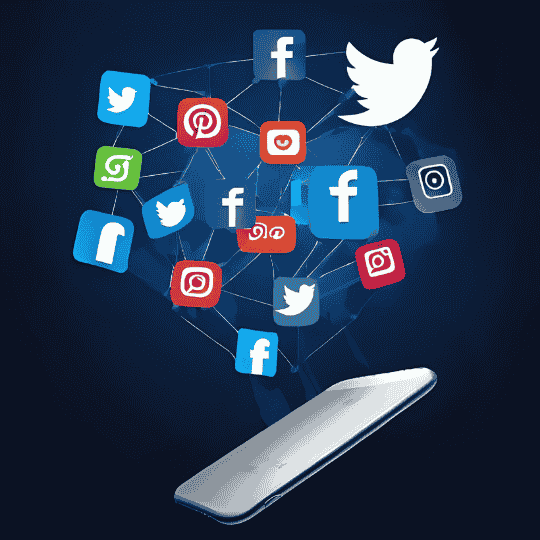ما هو السوشيال ميديا: تعريف شامل وأهميته في التسويق 2025